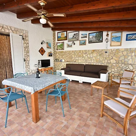 Relax Di Menfi Holiday home Porto Palo